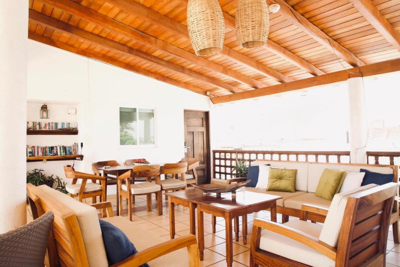 Lalora Hotel & Villas Сан Патрисио Мелаке Екстериор снимка