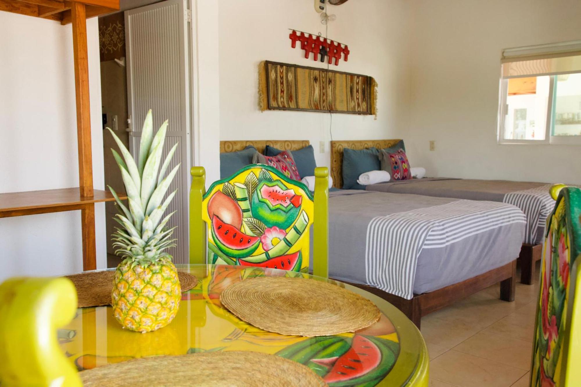 Lalora Hotel & Villas Сан Патрисио Мелаке Екстериор снимка